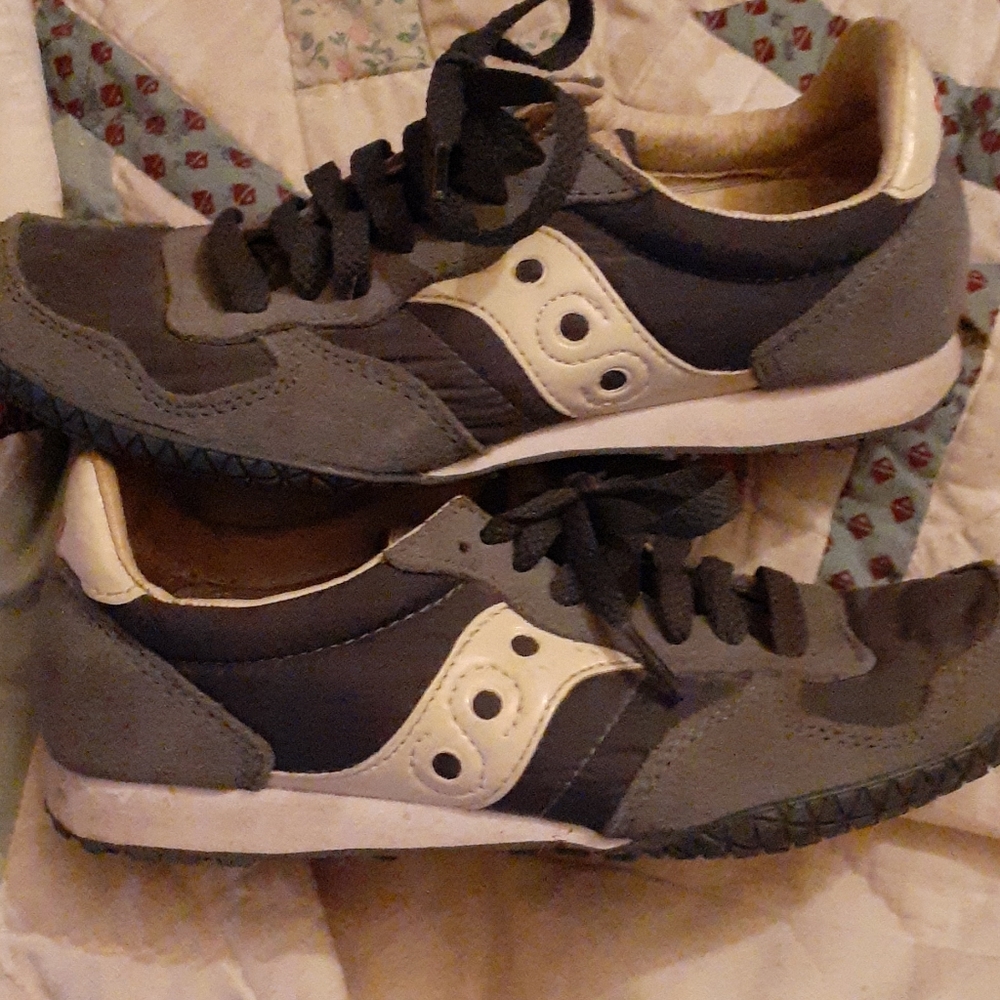 Woman"s Saucony Running Sneakers, Size 6.5